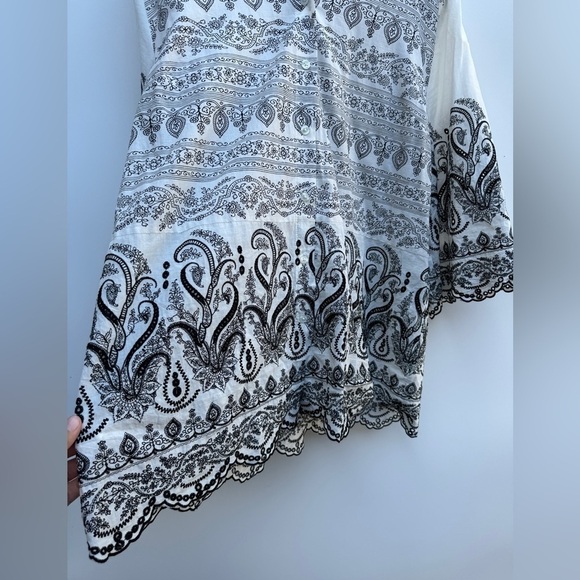 Chico’s Paisley Eyelet Black White Floral Embroidered Scalloped Shirt 3 US XL - Picture 7 of 16